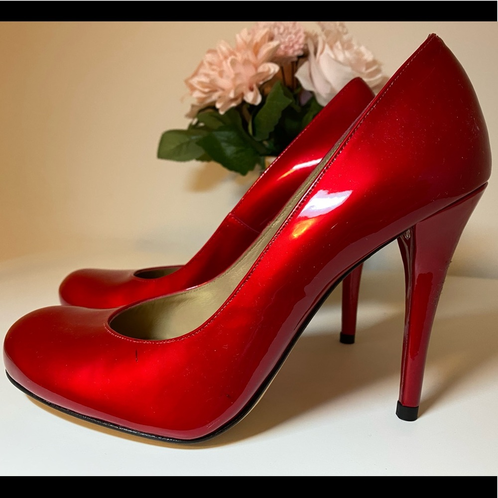 ❣️ Hotness Alert 🚨 Brand New - 👠super sexy red👠